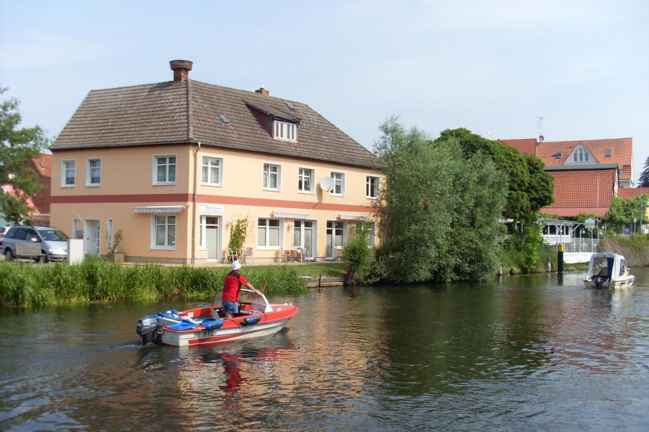 Hotel-Restaurant Christine Lübz 外观 照片